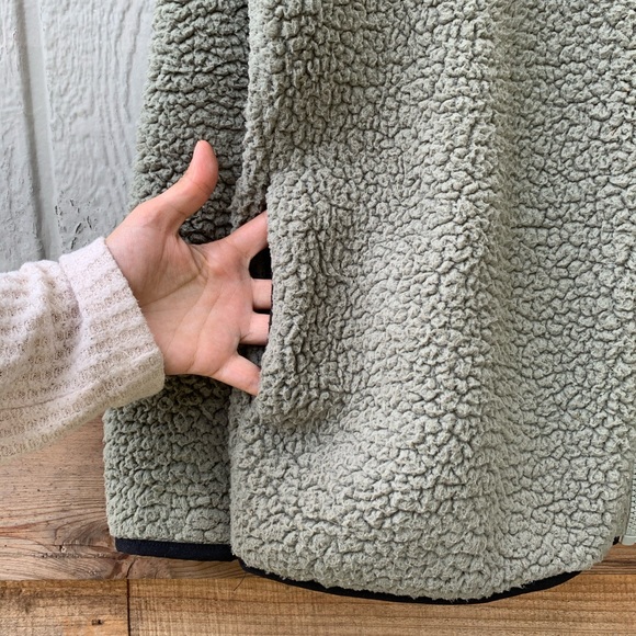 PINK VS grey thick sherpa full zip cozy sweater - Picture 9 of 16